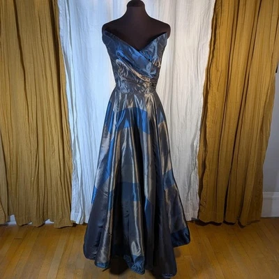 Antique 1930s 40s Josephine Smith Imports Parisian inspired metallic ball gown  - Image 1 of 4