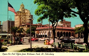 Postcard Open air post office from Williams park St. Petersburg Florida - Picture 1 of 2