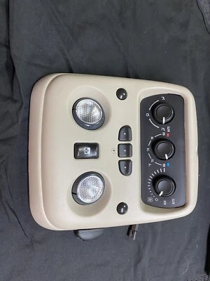 03-06 凯迪拉克 ESCALADE 雪佛兰 Tahoe Suburban 头顶控制台 气候控制 1 — 第 1/2 张图片