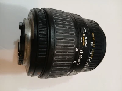 Sigma 28-90mm F/3.5-5.6 D Aspherical Macro Zoom Lens Nikon F Mount AF Japan - Image 1 of 4