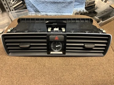 Volkswagen Passat 2012-2015 tablero central delantero reloj de ventilación de aire acondicionado OEM 3605 Foto 1 de 4