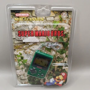 Super Mario Bros Nintendo Mini Classics Keyring*New/Sealed* - Picture 1 of 2