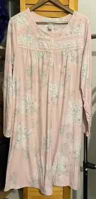 ADONNA 粉色/灰色/白色花卉长睡衣带蕾丝细节大号 — 第 1/4 张图片