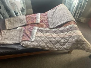 Double bed six pieces set /warm comforter/ 4pillow covers,bed spread /great - Picture 1 of 8