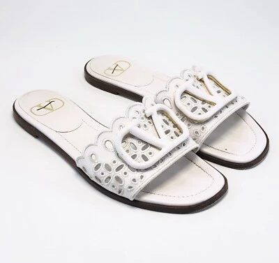 VALENTINO Garavani Atelier 徽标装饰英式刺绣皮革拖鞋 850 美元 — 第 1/4 张图片