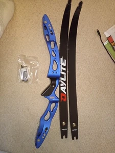 Decut Campus 23" Riser With Daylite Limbs For Olympic Archery Recurve - Picture 1 of 9