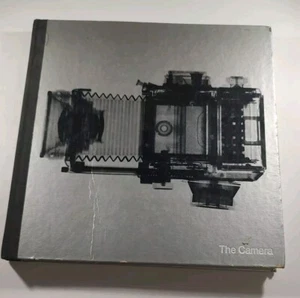 The Camera by Lifetime Books Hardcover Photography - Foto 1 di 19