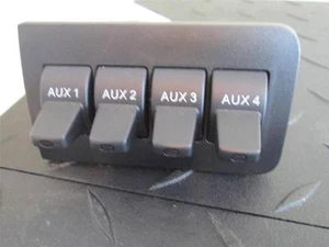 2010 Ford F-250SD King Ranch Auxillary switch OEM 09 - Picture 1 of 1