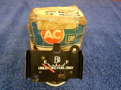 Cadillac Sevilla Eldorado 1980 indicador de combustible de gasolina con luz económica nos GM AC 518 Foto 1 de 4