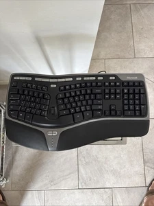 Microsoft Natural Ergonomic Keyboard 4000 v1.0 KU-0462 USB Wired Tested - Picture 1 of 6
