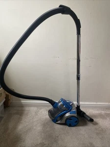 Aspiradora de cilindro sin bolsa CYL01, motor de alta potencia de 800 W, compacta - Imagen 1 de 16