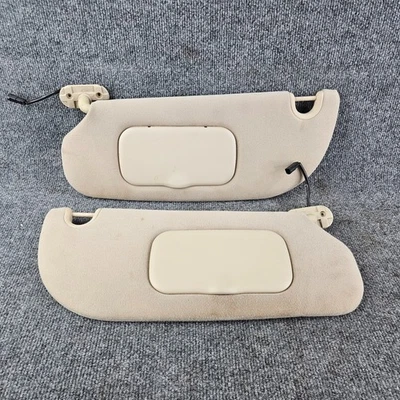 2002-2005 Ford Explorer Sun Visors OEM Driver Passenger Pair W/ Lights Beige - Image 1 of 4