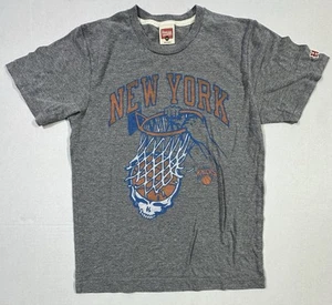 Camiseta This is a Homage New York Knicks Grateful Dead Mashup - Imagen 1 de 5