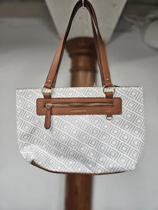 Neu mit Etikett Liz Claiborne grau Mono Ahorn Handtasche - Bild 1 von 9