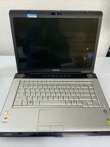 Toshiba Satellite A215-S4747 15.4 Laptop AMD Turion X2 2GB 120GB HDD WINxp READ! - Picture 1 of 6
