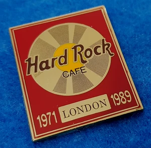 LONDON 18th ANNIVERSARY STAFF GOLD RECORD AWARD FC PARRY 1989 Hard Rock Cafe PIN - Picture 1 of 2