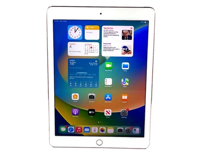 Apple iPad Pro 1st Generation 128GB Wi-Fi 9.7 Inch Rose Gold Good Grade B 190 - Image 1 of 4