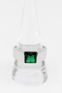 emerald princess cut zirconia green size 7, 8 and 9 925 S/S - Picture 1 of 3