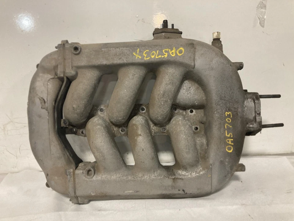Used Upper Engine Intake Manifold fits: 1998 Honda Accord 3.0L 6 cylinder Grade Foto 1 de 4