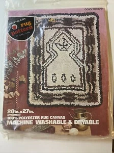 Red Heart Latch Hook Rug Pattern 6629 Berber 20”x27” New Sealed Boho Style - Picture 1 of 5