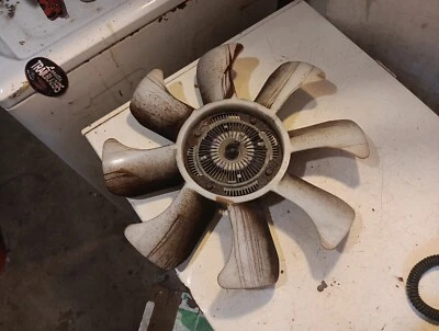 Nissan 240SX 1989-1998? Enfriador y embrague de la cuchilla del ventilador de refrigeración del motor 420 3-1 Foto 1 de 4