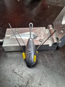 Moldes de plomo separador de peras volteadas con bisagras de 2 mm (todos los pesos) - Imagen 1 de 4