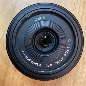 Panasonic Wide-Angle Pancake Lens Lumix G 20mm/F1.7 ASPH. JP USED H-H020 27 - Picture 1 of 6