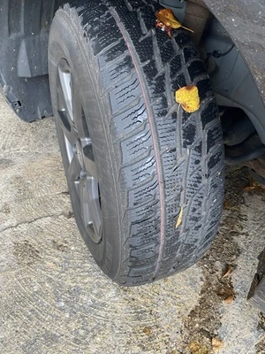 Winterreifen Auf Alufelgen 225/65 R17 102T - Bild 1 von 4