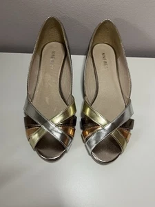 Nine West Women's Stephany Kitten Wedge Sandal Metallic Bronze, Silver Size 6 M - Picture 1 of 10