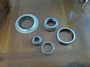 MERCEDES S CLASS FRONT WHEEL BEARING KIT SEE LIST FOR FITMENT - Picture 1 of 1
