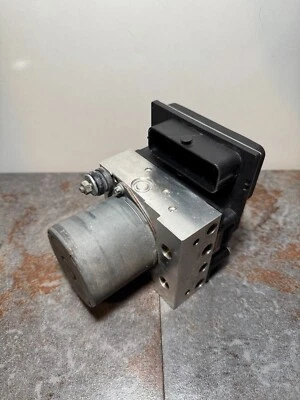 Módulo de control de bomba ABS AUDI A4/S4 2007-2008 8E0910517J014 8E0910517BH06 Foto 1 de 4