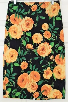 Falda lápiz tejida elástica hasta la rodilla 7TH Ave. para mujer talla 2 con estampado de rosas amarillas Foto 1 de 4