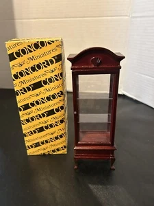 Vitrina victoriana miniatura para casa de muñecas 1/12 con espejo tono caoba - Imagen 1 de 3