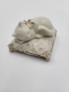 Lenox Dreaming Away Figurine Sleeping Cat on Pillow Cushion Porcelain X Gold - Picture 1 of 6