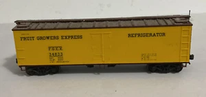 Vintage HO Scale Fruit Grower Refrigerator Express Box Car #34833 - Picture 1 of 6