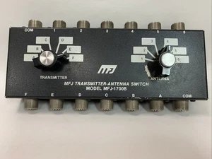 MFJ-1700B Conector HF de 6 posiciones Interruptor de antena Conectores SO RADIOAFICIONADO - Imagen 1 de 5