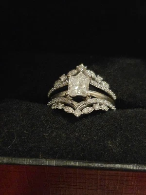 14K White Gold Diamond Engagement Ring Set. Size 6.5 . - Image 1 of 4