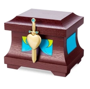 Disney Parks Evil Queen Coasters and Case - Picture 1 of 4