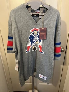 NWT Mitchell & Ness NE Patriots Post Season Run V-Neck T-Shirt (L) - Picture 1 of 7