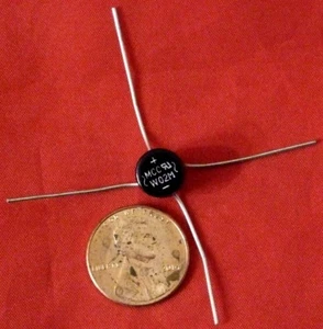 10 Pack 1.5 Amp 200V Diode Bridge MCC W02M-BP WO2M-BP - Picture 1 of 2