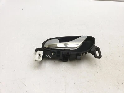 RENAULT KADJAR MANIJA PUERTA INTERIOR LADO PASAJERO DELANTERO IZQUIERDO 2018 Foto 1 de 4