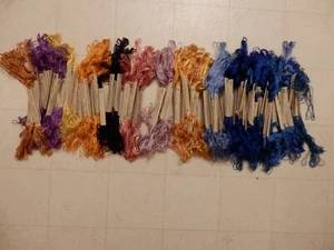 LOT OF 140 SKEINS OF VINTAGE GLOWKAST BOIL PROOF FOUR STRAND EMBROIDERY FLOSS - Picture 1 of 1
