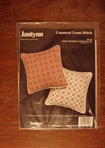 Janlynn NUEVO Kit de Punto de Cruz Contado ALMOHADA VICTORIANA Blanca - Imagen 1 de 2