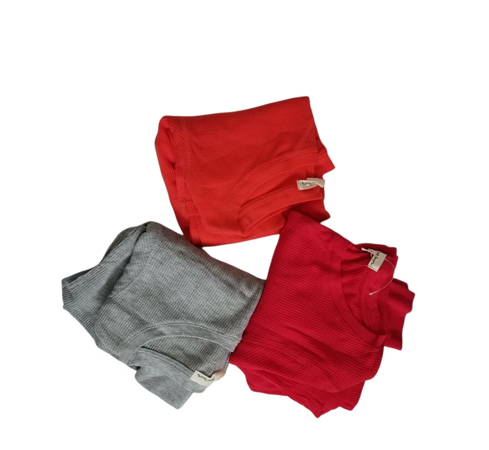 Paquete de 3 Top Térmico Derek Corazón Cuello Redondo Manga Larga 2 Talla Med 1 Grande. Foto 1 de 4