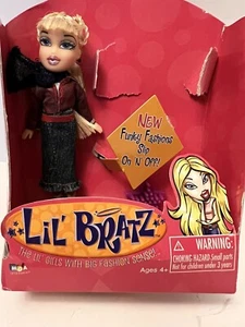Lil Bratz Pack Cloe 260219 Fashion Doll NRFB Flaw: Missing Extra Clothes 2003 - Picture 1 of 4