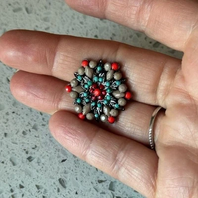 JHB 6 Point Star Fashion Button 23mm Metal Shank Hexagon Jewel Faceted Beads - Image 1 of 4