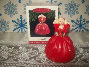 HALLMARK HOLIDAY BARBIE #1 IN SERIES 1993 CHRISTMAS KEEPSAKE ORNAMENTS - Picture 1 of 1