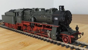 Roco 43328 HO gauge Saxon XIII / Prussian G12 steam locomotive in green livery - Picture 1 of 18