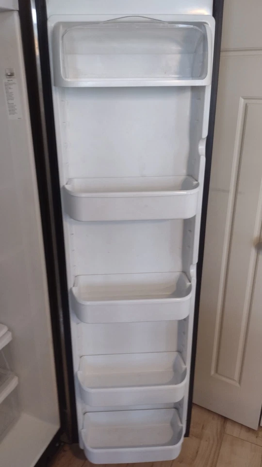 MSD2641KES Refrigerador / Congelador Puerta Almacenamiento Foto 1 de 1