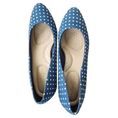 Zapatos de tacón bajo Amelia Grace para mujer 6,5 azul y blanco a lunares Foto 1 de 4